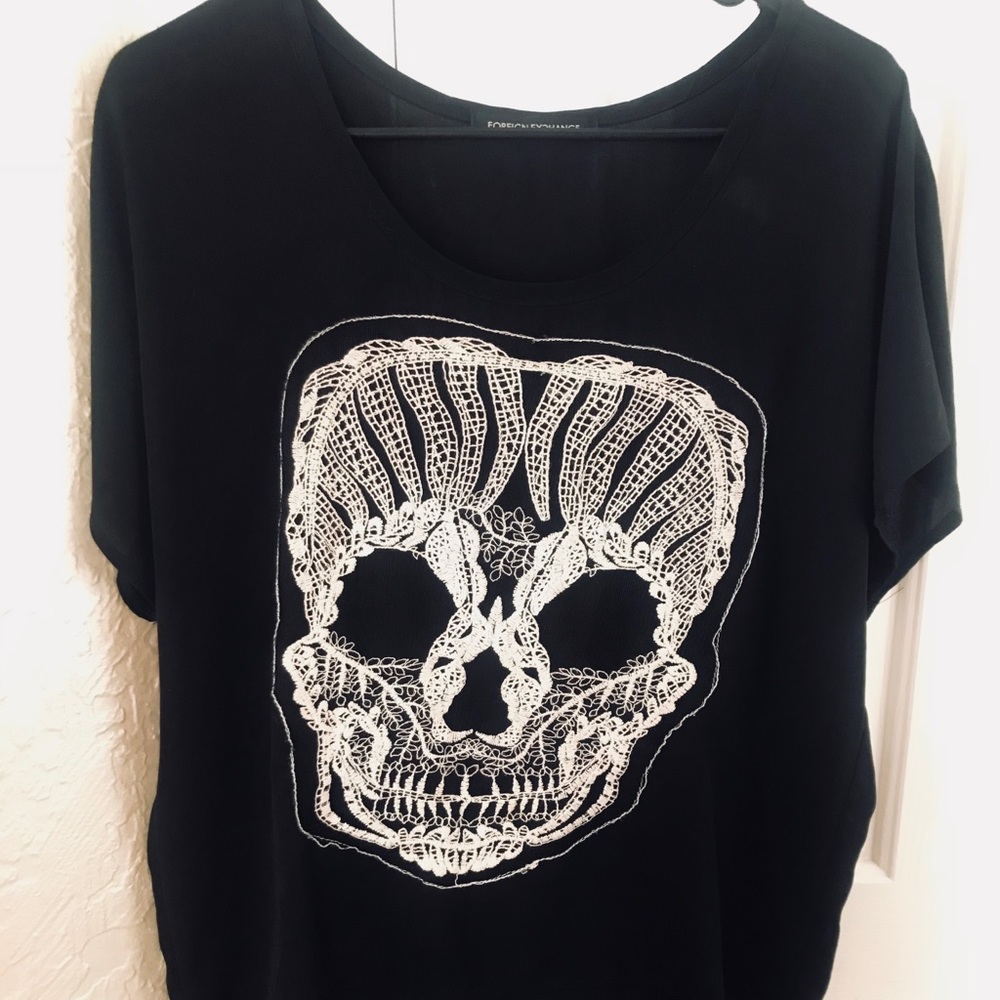 Embroidered Skull T-shirt